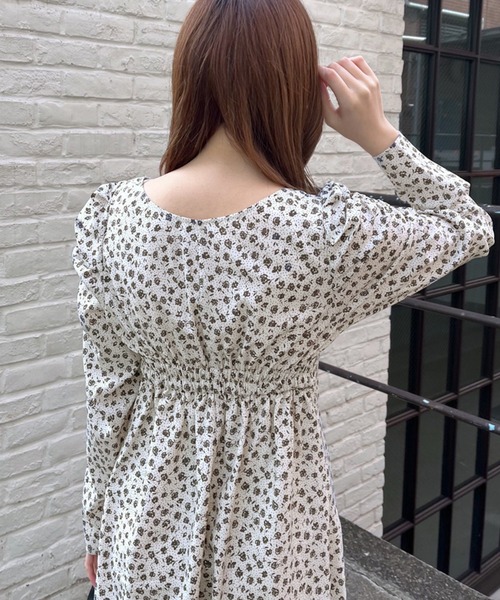 OLIVE des OLIVE(オリーブデオリーブ)の「オトナレディワンピース(ワンピース・レディース・サックスブルー/アイボリー・FREE)」の3枚目の写真