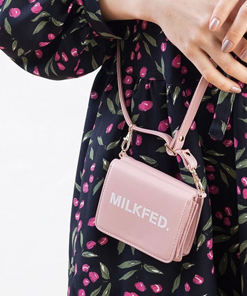MILKFED.（ミルクフェド）の「STENCIL LOGO SHOULDER STRAP WALLET（財布・レディース・ライトピンク/ブラウン/ブラック・ONE SIZE）」の3枚目の写真