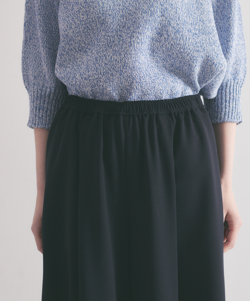 qualite（カリテ）の「バックサテンジョーゼットドレープパンツ（その他パンツ・レディース・ベージュ/ブラック・36/38）」の20枚目の写真