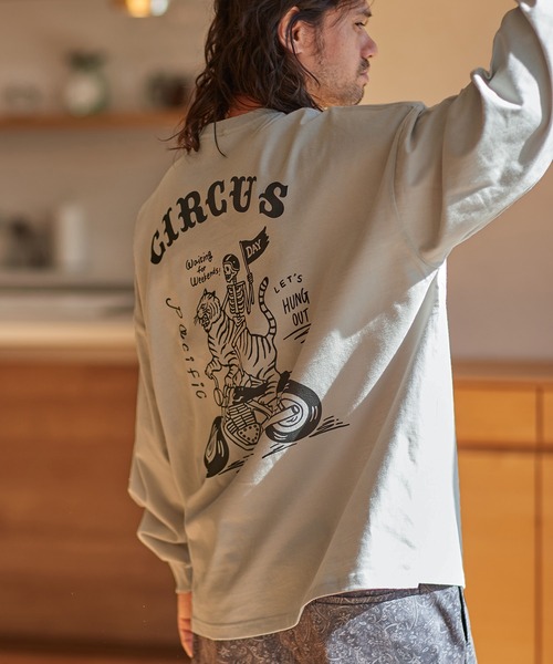 CAMBIO(カンビオ)の「mlt3774-プリントビッグシルエットロンT(スカルサーカス)(Tシャツ/カットソー・メンズ・グレー系その他/ホワイト/パープル系その他・M/S/L/XL)」の9枚目の写真