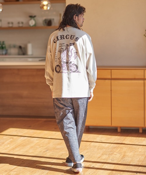 CAMBIO(カンビオ)の「mlt3774-プリントビッグシルエットロンT(スカルサーカス)(Tシャツ/カットソー・メンズ・グレー系その他/ホワイト/パープル系その他・M/S/L/XL)」の12枚目の写真