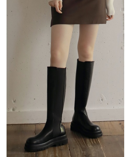 AMAIL（アマイル）の「Bitter chocolate long boots（ブーツ・レディース・ブラウン/ブラック・S/M）」の2枚目の写真