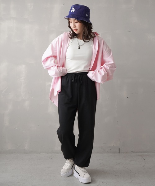 SPINNS（スピンズ）の「【選べるカラバリ】トレンドボーイズスウェットパンツ（スウェットパンツ・レディース・オフホワイト/ブラック/オートミール/ピンク/グリーン・L/M）」の17枚目の写真