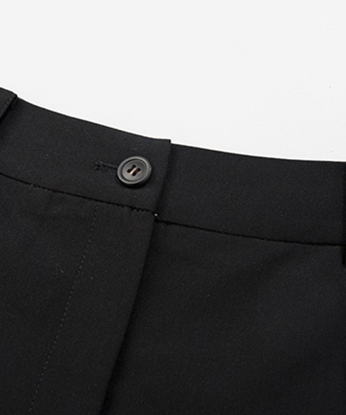 Fano Studios(ファノ ストゥディオズ)の「【Fano Studios】Box pleated shorts FX22K058(その他パンツ・レディース・ブラック・M/L/S)」の13枚目の写真