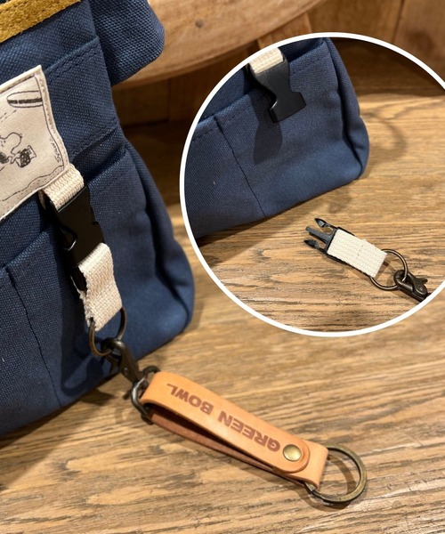 SNOOPY×OLD BETTY'S(スヌーピーカケルオールドベティーズ)の「SNP Canvas×Suede Hip Bag(ボディバッグ/ウエストポーチ・レディース・ブルー・FREE)」の2枚目の写真