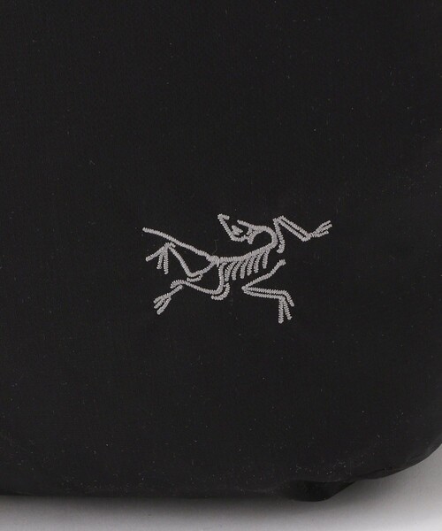 ARC'TERYX（アークテリクス）の「ARC’TERYX/アークテリクス HELIAD 12L TOTE/ヒリアド 12 トート（トートバッグ・メンズ・ブラック・ﾌﾘ-）」の6枚目の写真