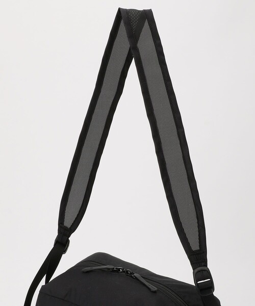 ARC'TERYX（アークテリクス）の「ARC’TERYX/アークテリクス HELIAD 12L TOTE/ヒリアド 12 トート（トートバッグ・メンズ・ブラック・ﾌﾘ-）」の11枚目の写真