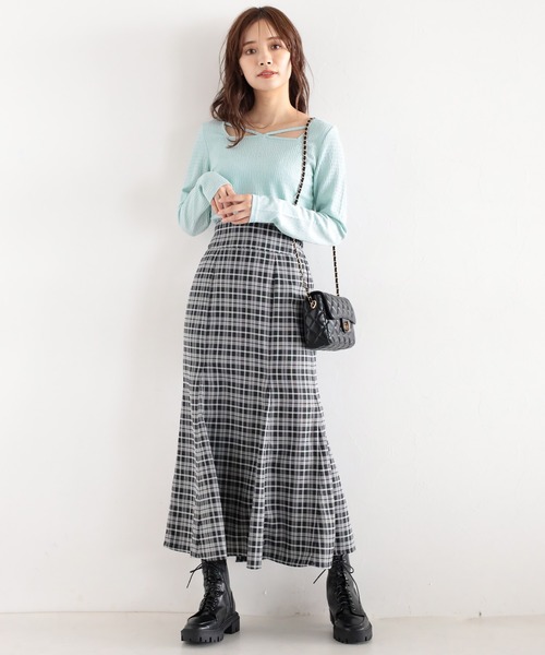 mysty woman（ミスティウーマン）の「ストリング2WAYロングスリーブプルオーバー　157829（Tシャツ/カットソー・レディース・ブラック/オフホワイト/グレイッシュブルー・FREE）」の11枚目の写真