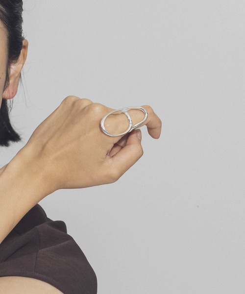 URBAN RESEARCH(アーバンリサーチ)の「decor『デコール』 Big Hoop Ring(リング・レディース・シルバー・-)」の1枚目の写真