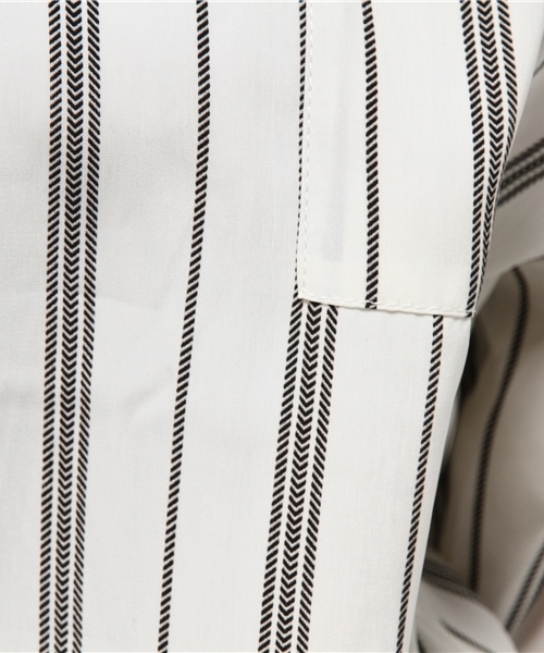 CIAOPANIC（チャオパニック）の「【Ciaopanic】　ヘリンボンストライプBigスリーブBL（シャツ/ブラウス・レディース・ネイビー/オフホワイト・FREE）」の11枚目の写真