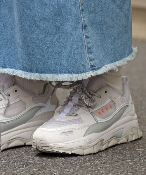 AKIIICLASSIC/アキクラシックURBANTRACKERスニーカー