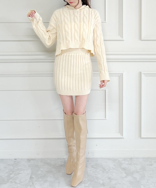 MIIA(ミーア)の「ケーブルニットセットアップ(セットアップ・レディース・ブラック/グレー/オフホワイト・FREE)」の11枚目の写真