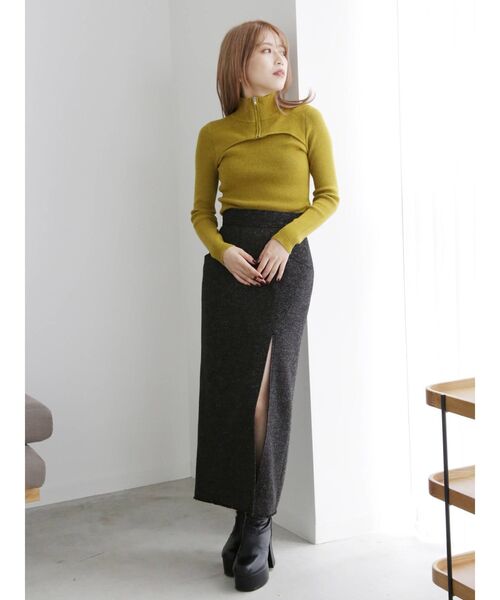 MURUA（ムルーア）の「ツイードフリンジディープスリットスカート（スカート・レディース・ブラック/モカ・1/2）」の4枚目の写真