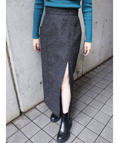 MURUA（ムルーア）の「ツイードフリンジディープスリットスカート（スカート・レディース・ブラック/モカ・1/2）」の10枚目の写真