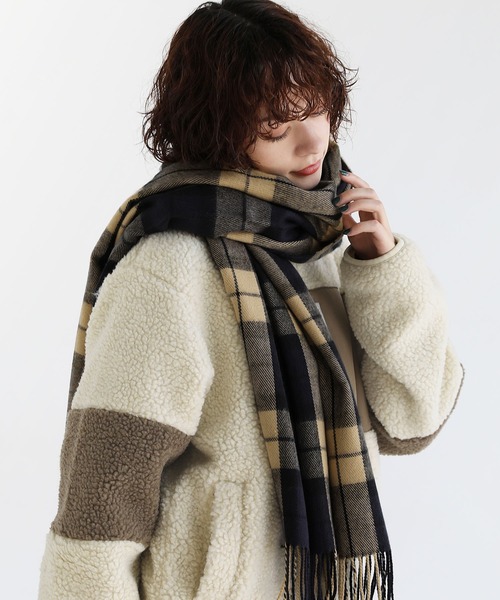 ETELIO（エテリオ）の「ボリュームフリンジマフラー チェック（マフラー・メンズ・ブルー系/オレンジ系/ネイビー系・FREE）」の6枚目の写真