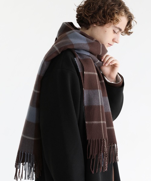 ETELIO（エテリオ）の「ボリュームフリンジマフラー チェック（マフラー・メンズ・ブルー系/オレンジ系/ネイビー系・FREE）」の11枚目の写真