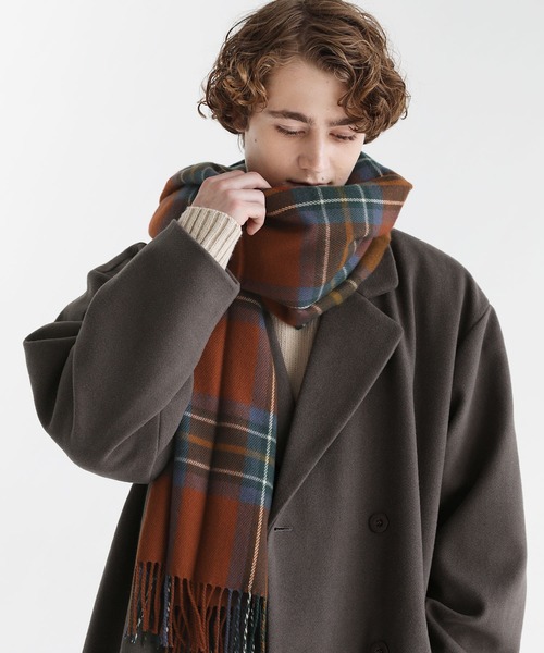 ETELIO（エテリオ）の「ボリュームフリンジマフラー チェック（マフラー・メンズ・ブルー系/オレンジ系/ネイビー系・FREE）」の16枚目の写真