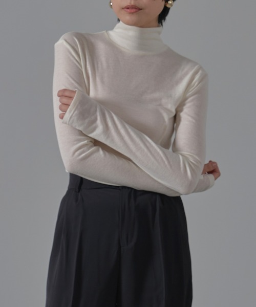 HANNE（アン）の「【by kumika】ハイネックシアーニットトップ（Tシャツ/カットソー・レディース・アイボリー/ブルー/ブラック・フリー）」の8枚目の写真