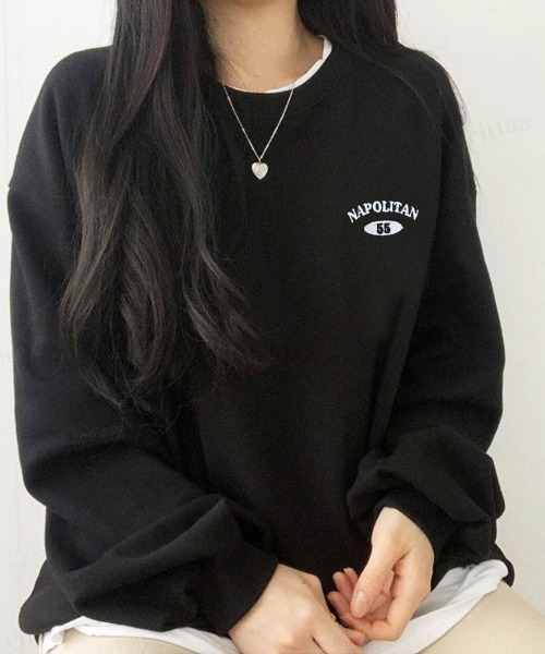 Dalfwin(ダールフィン)の「韓国ファッションNAPOLITAN刺繍ロゴオーバーサイズ スウェット(スウェット・レディース・ライトグレー/ブルー/ブラック・FREE)」の4枚目の写真