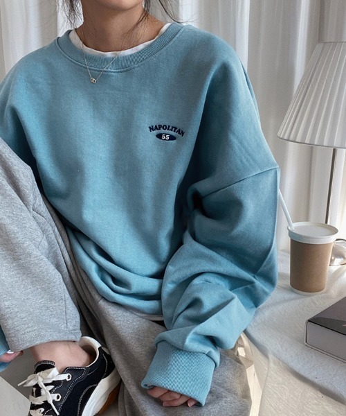 Dalfwin(ダールフィン)の「韓国ファッションNAPOLITAN刺繍ロゴオーバーサイズ スウェット(スウェット・レディース・ライトグレー/ブルー/ブラック・FREE)」の18枚目の写真
