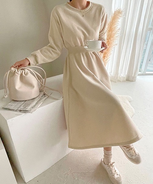 NANING9(ナンニング)の「NANING9 ウエストマーク裏起毛ワンピース(ワンピース・レディース・クリーム/ブラック/グレー・FREE)」の7枚目の写真
