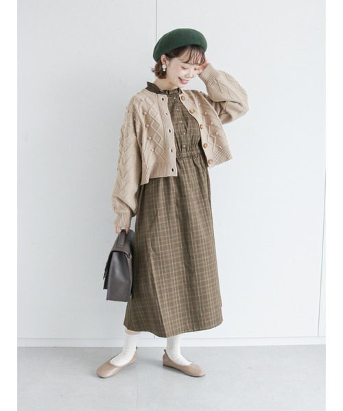 ehka sopo（エヘカソポ）の「ケーブル編みポンポン付クルーカーディガン（カーディガン/ボレロ・レディース・ベージュ/ダークブラウン/キナリ・ﾌﾘ-）」の20枚目の写真