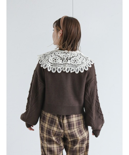 ehka sopo（エヘカソポ）の「ケーブル編みポンポン付クルーカーディガン（カーディガン/ボレロ・レディース・ベージュ/ダークブラウン/キナリ・ﾌﾘ-）」の11枚目の写真