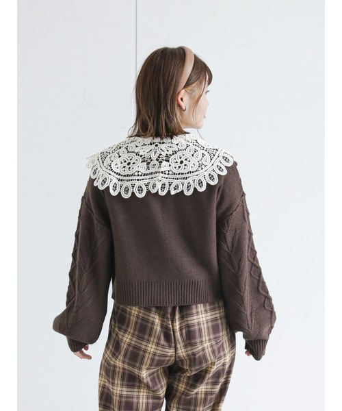 ehka sopo（エヘカソポ）の「ケーブル編みポンポン付クルーカーディガン（カーディガン/ボレロ・レディース・ベージュ/ダークブラウン/キナリ・ﾌﾘ-）」の18枚目の写真