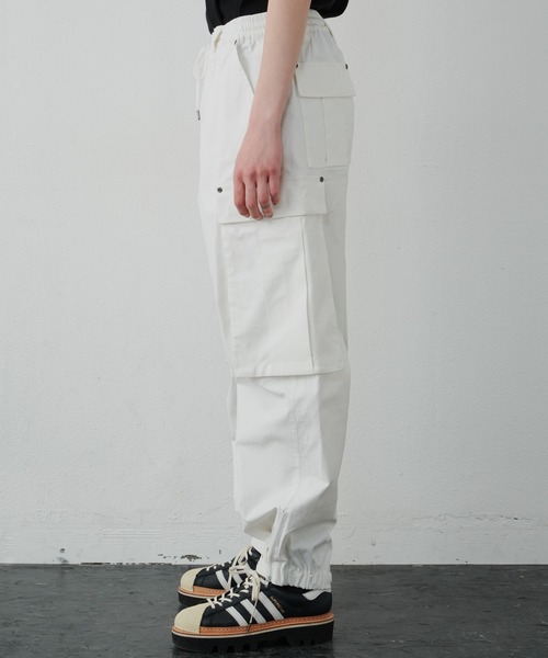 サルセーションカーゴパンツＬホワイト 高身長 タックカーゴパンツ 丈長め・トールサイズ Essenave