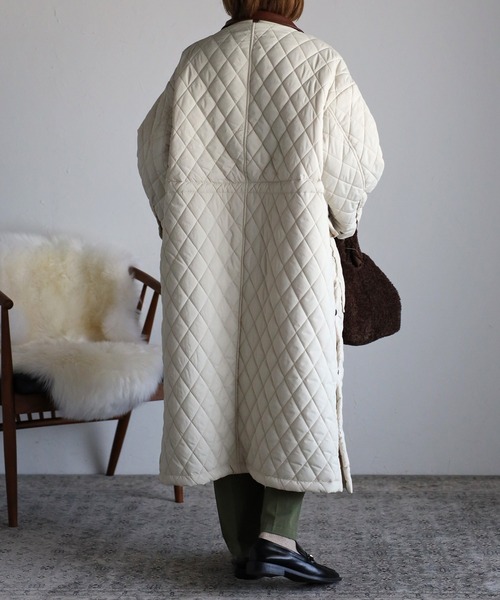 r.（アールドット）の「合皮衿取り外し サイドスリットキルティング ロングコート（その他アウター・レディース・オリーブ/ネイビー/ブラック/キナリ・FREE）」の10枚目の写真