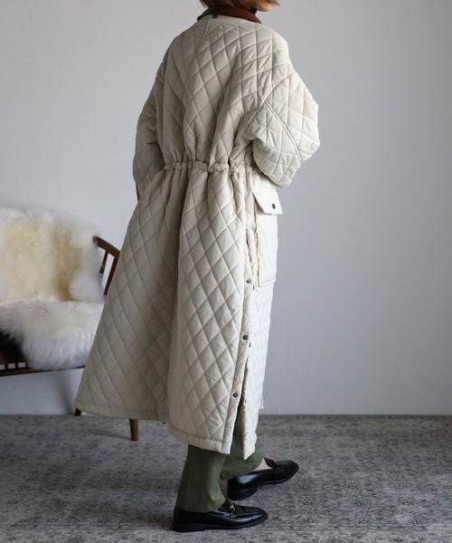 r.（アールドット）の「合皮衿取り外し サイドスリットキルティング ロングコート（その他アウター・レディース・オリーブ/ネイビー/ブラック/キナリ・FREE）」の14枚目の写真