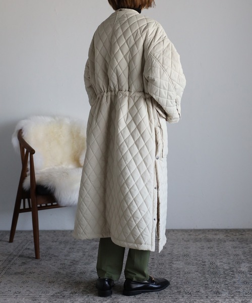 r.（アールドット）の「合皮衿取り外し サイドスリットキルティング ロングコート（その他アウター・レディース・オリーブ/ネイビー/ブラック/キナリ・FREE）」の16枚目の写真