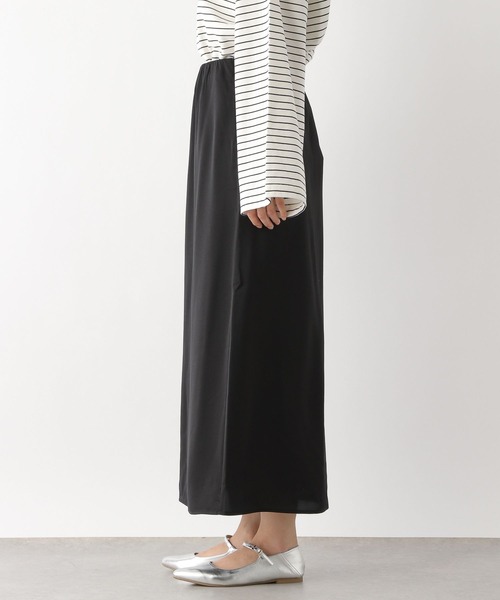 LEPSIM（レプシィム）の「サテンナロースカート　184657（スカート・レディース・ブラック/グレイッシュベージュ・FREE）」の7枚目の写真