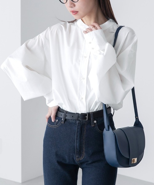 BONLECILL(ボンルシール)の「パールボタンボリュームスリーブバンドカラーシャツ(シャツ/ブラウス・レディース・ブラック系/ブルー系/オレンジ/オフホワイト/サックスブルー/ブラック/ブラウン系/ブラック系2/ネイビー系1/ベージュ系1・FREE)」の12枚目の写真
