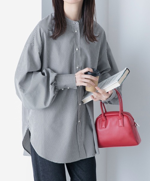 BONLECILL(ボンルシール)の「パールボタンボリュームスリーブバンドカラーシャツ(シャツ/ブラウス・レディース・ブラック系/ブルー系/オレンジ/オフホワイト/サックスブルー/ブラック/ブラウン系/ブラック系2/ネイビー系1/ベージュ系1・FREE)」の21枚目の写真