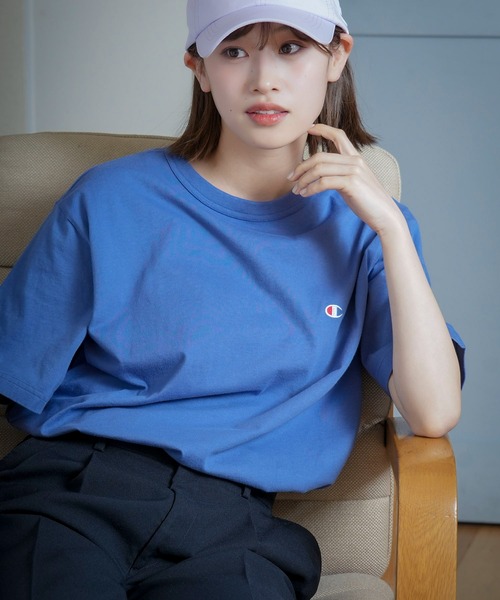 Champion(チャンピオン)の「【CHAMPION/チャンピオン】ワンポイント ブランドロゴ 刺繍 Tシャツ USAコットン100% サスティナブル(Tシャツ/カットソー・メンズ・オフホワイト/ホワイト/ダークグリーン/ネイビー/ピンク/ブラック/マスタード/ブルー・LARGE/SMALL/X-LARGE/MEDIUM)」の21枚目の写真