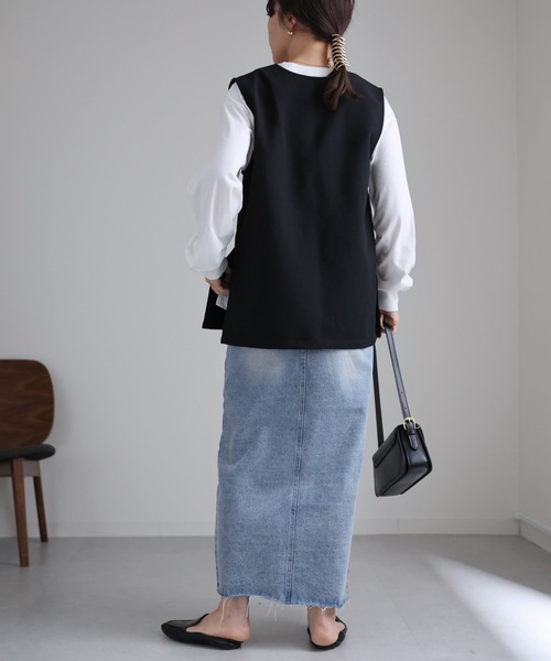 ap retro（アプレトロ）の「フロントスリットデニムタイトスカート（デニムスカート・レディース・ブルー/ワンウォッシュ/ケミカルウォッシュ/ブラック/オフホワイト・LARGE/MEDIUM）」の17枚目の写真