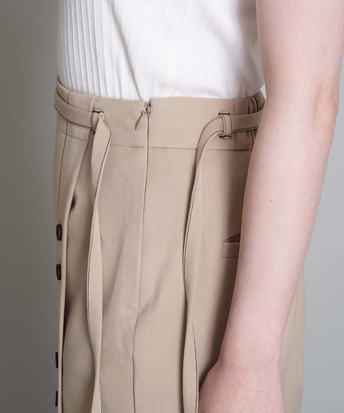 A de a.v.v(アードアー・ヴェ・ヴェ)の「(SETUP対応)片ポケットナロスカート(スカート・レディース・ベージュ/チャコールグレー・36/38)」の7枚目の写真