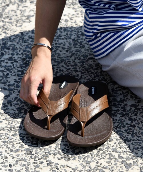 OKABASHI(オカバシ)の「【SHIPS any別注】OKABASHI: Voyager トング ビーチ サンダル◇(サンダル・メンズ・ブラック/ブラウン・MEDIUM/LARGE/X-LARGE)」の3枚目の写真