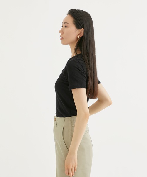 INSCRIRE（アンスクリア）の「【INSCRIRE/アンスクリア】CSM Slit Layerd Tee/コットンスリットレイヤードTシャツ（Tシャツ/カットソー・レディース・ホワイト/ブラック/レッド・38）」の14枚目の写真