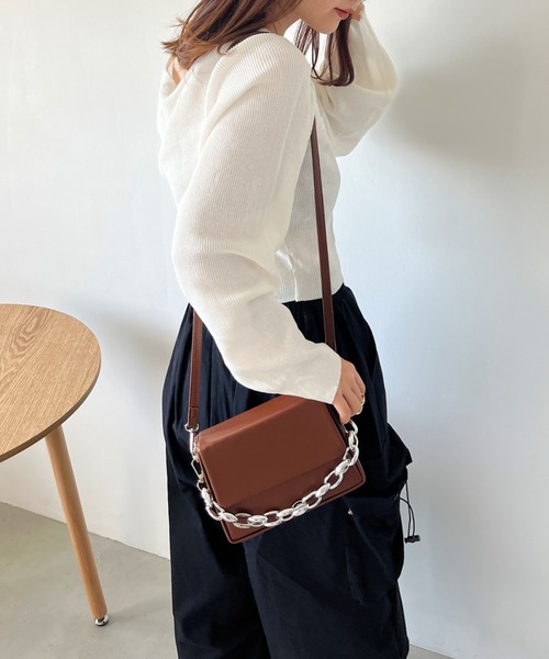 CLEA（クレア）の「チェーン付き 2WAYフラップスクエアPUショルダーバッグ（ショルダーバッグ・レディース・ブラウン/ブラック・FREE）」の19枚目の写真
