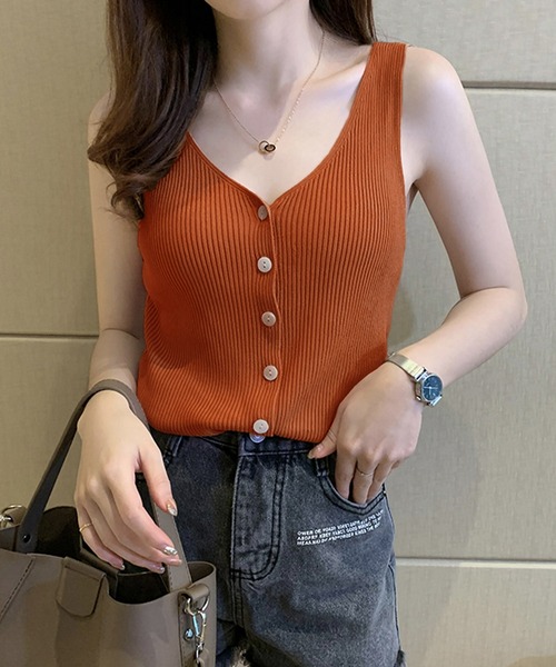 Chaco closet（チャコ クローゼット）の「リブニットフロントボタンコンパクトタンクトップ（タンクトップ・レディース・オレンジ/ホワイト/ベージュ/サックスブルー/ピンク/グリーン/ブラック・FREE）」の17枚目の写真