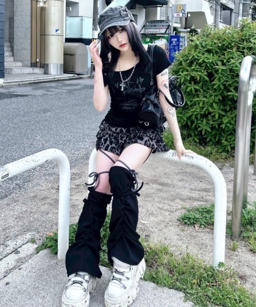 Uglyshadow】SHIRRING LEG WARMER（レッグウォーマー）｜UGLY