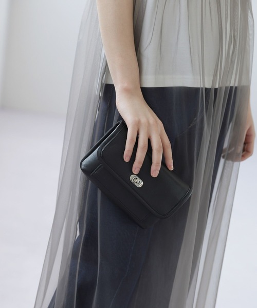 LAKOLE（ラコレ）の「3WAYメタルショルダーBAG / 905607（ショルダーバッグ・レディース・オフホワイト/ブラック・FREE）」の2枚目の写真