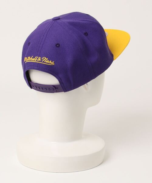 Mitchell&Ness(ミッチェル&ネス)の「【Mitchell&Ness】NBA TEAM 2 TONE 2.0 SNAPBACK NBA CELTICS BULLS LAKERS KNICKS SUNS/ベースボールキャップ(キャップ・メンズ・B/A/C・FREE)」の4枚目の写真