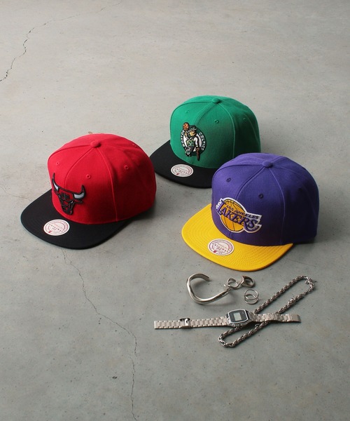 Mitchell&Ness(ミッチェル&ネス)の「【Mitchell&Ness】NBA TEAM 2 TONE 2.0 SNAPBACK NBA CELTICS BULLS LAKERS KNICKS SUNS/ベースボールキャップ(キャップ・メンズ・B/A/C・FREE)」の7枚目の写真