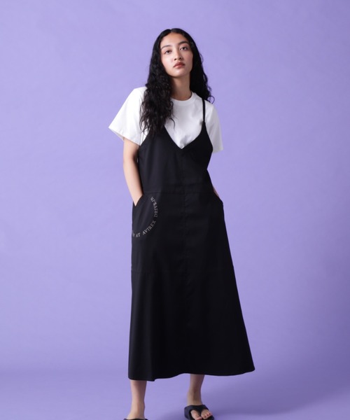 AVIREX(アヴィレックス)の「CROSS STRING CAMISOLE DRESS/ クロスストリング キャミソールドレス(ワンピース・レディース・オリーブ/ブラック・FREE)」の2枚目の写真