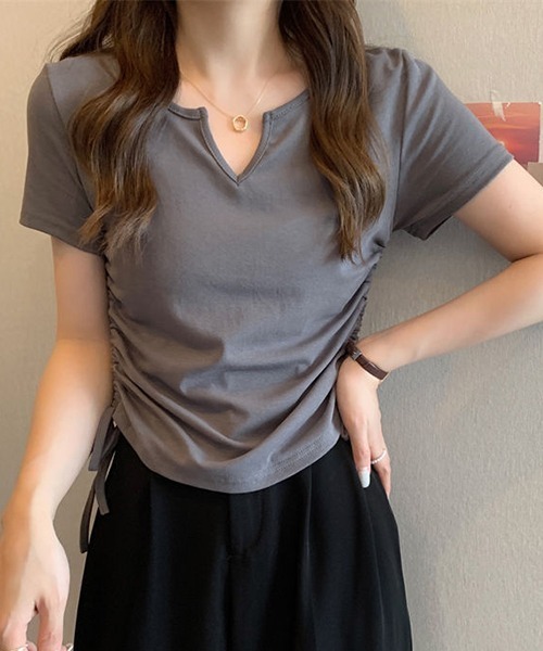 gossip！ロサンゼルス（ゴシップロサンゼルス）の「YUGA　Vネック サイドリボントップス（Tシャツ/カットソー・レディース・グレー/ブラック/ピンク/ホワイト・FREE）」の4枚目の写真