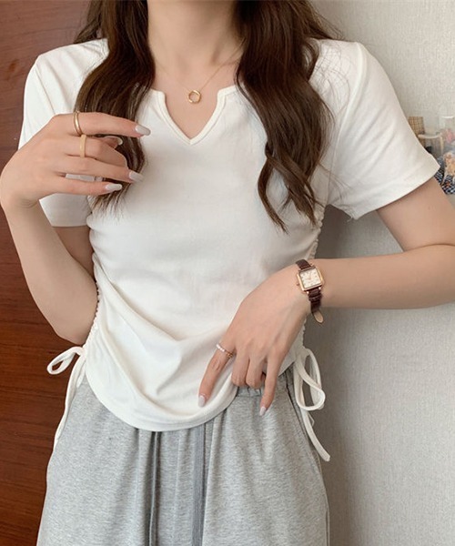 gossip！ロサンゼルス（ゴシップロサンゼルス）の「YUGA　Vネック サイドリボントップス（Tシャツ/カットソー・レディース・グレー/ブラック/ピンク/ホワイト・FREE）」の2枚目の写真