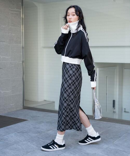 WEGO(ウィゴー)の「WEGO/ショートトラックジャケット(ジャージ・レディース・ブルー/ホワイト/ブラック・FREE)」の21枚目の写真